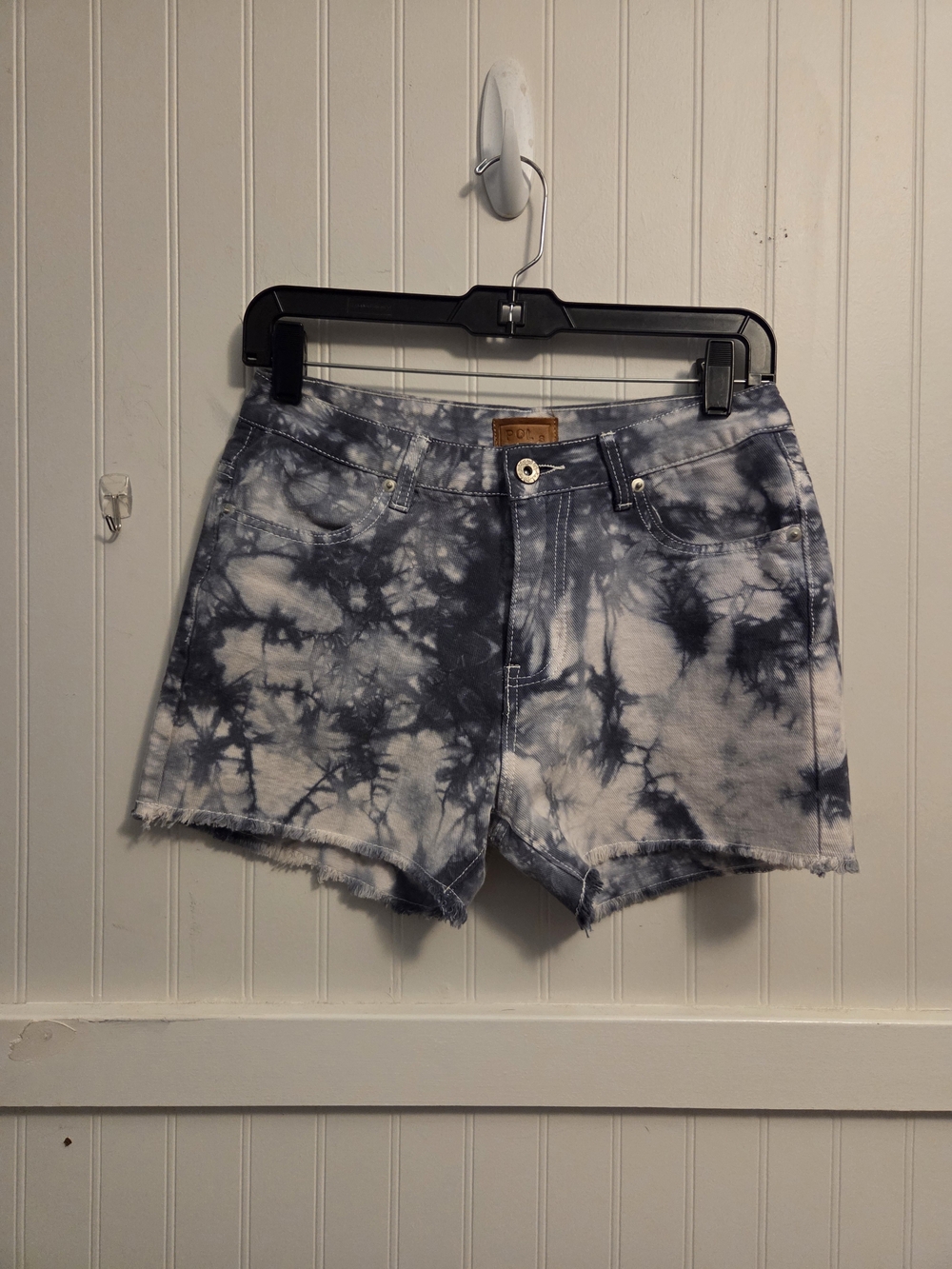 POL Tie-Dye High-Rise Women’s Denim Shorts in Blue  & White Size Small 28" Waist
